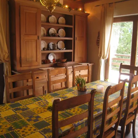 In With Garden Chalet